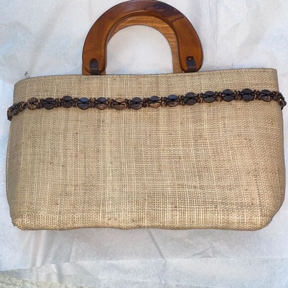 Rattan Woven Handbag With Coconut Shell Beads and Carved Wooden Handles Medium S - Picture 1 of 7
